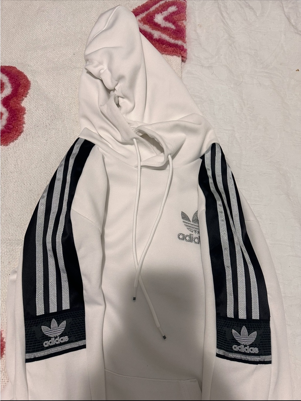 Men’s Adidas White Chile Inspired Joggers And Hoodie Bundle - Picture 10 of 16